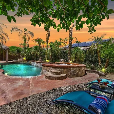 Paradise Private Resort With Waterfall Pool